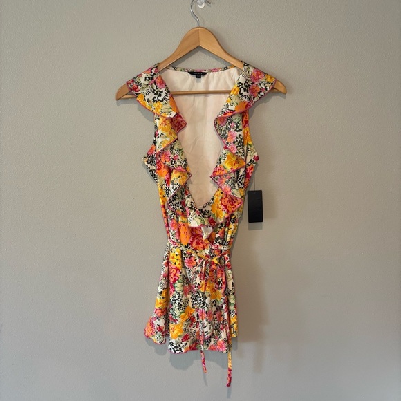 GUESS Floral Print Faux Wrap Romper with Shorts and Ruffle Accents NWT Sz Small - Picture 1 of 14
